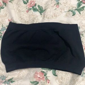 Set of two bandeaus (one black one cream colored)